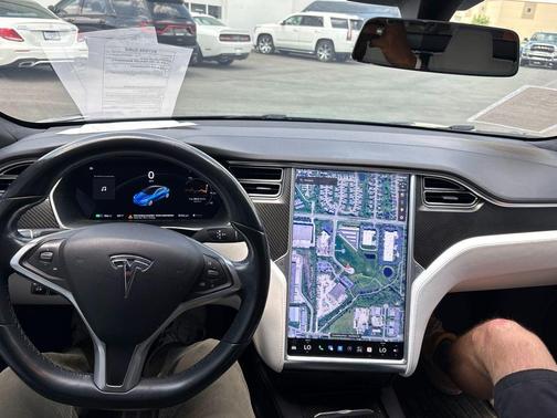 Deep Blue Metallic 2017 Tesla Model S 100D