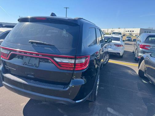 DB Black Crystal Clearcoat 2017 Dodge Durango SXT