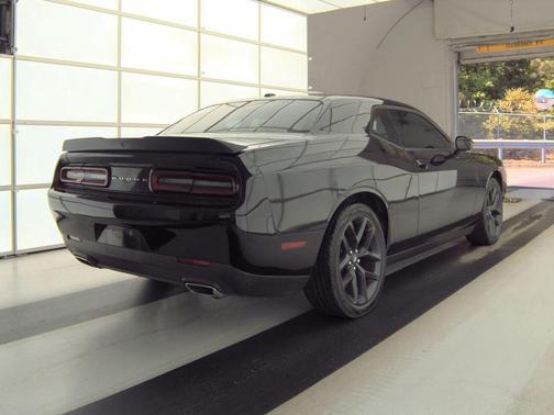 Pitch Black Clearcoat 2019 Dodge Challenger SXT