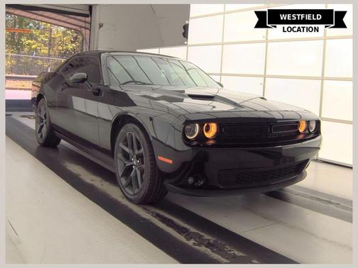 Pitch Black Clearcoat 2019 Dodge Challenger SXT