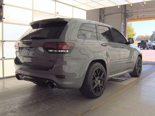 2020 Jeep Grand Cherokee SRT