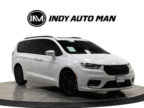 Bright White Clearcoat 2021 Chrysler Pacifica Hybrid Limited