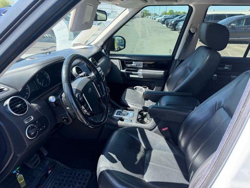 Fuji White 2014 Land Rover LR4 Base
