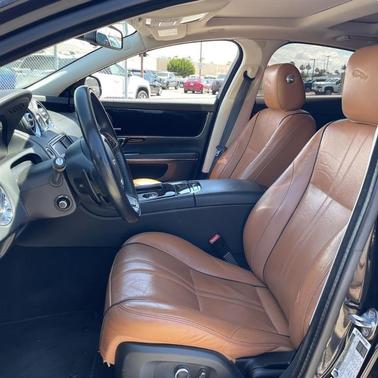 Ebony 2016 Jaguar XJ XJ R-Sport