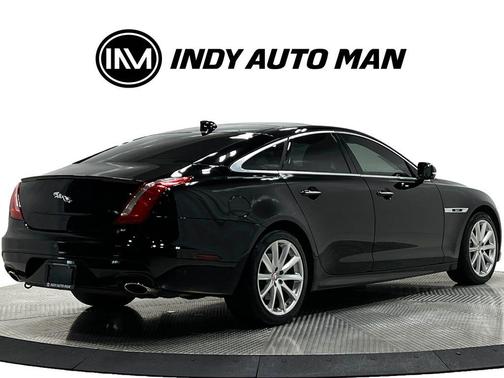 Ebony 2016 Jaguar XJ XJ R-Sport