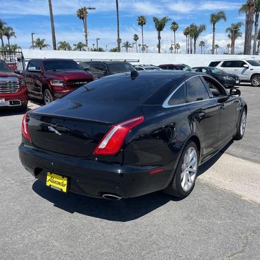 Ebony 2016 Jaguar XJ XJ R-Sport