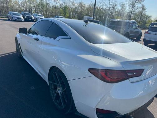 Majestic White 2018 INFINITI Q60 3.0t LUXE