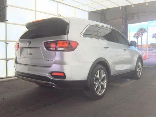 Sparkling Silver 2019 Kia Sorento EX