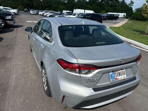 Classic Silver Metallic 2022 Toyota Corolla LE