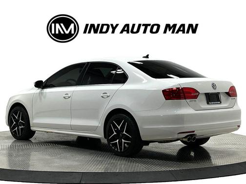 Candy White 2011 Volkswagen Jetta SEL