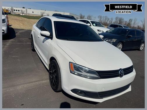 Candy White 2011 Volkswagen Jetta SEL