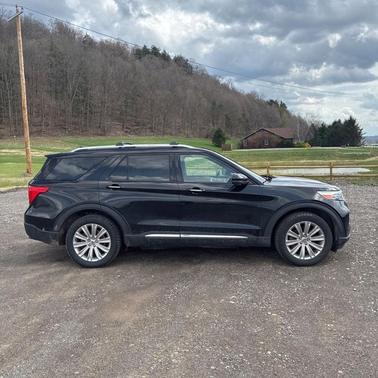 Black Metallic 2020 Ford Explorer Limited