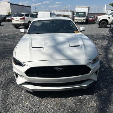 Oxford White 2019 Ford Mustang GT Premium