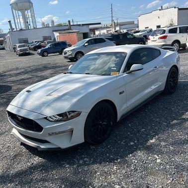 Oxford White 2019 Ford Mustang GT Premium
