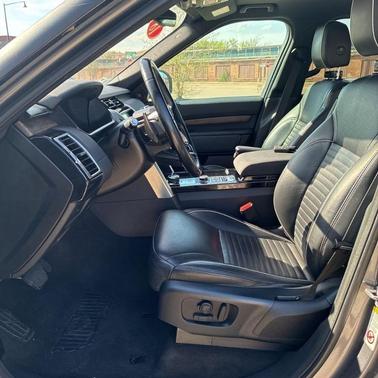 Corris Grey 2018 Land Rover Discovery HSE