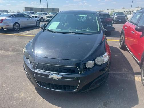 Mosaic Black Metallic 2016 Chevrolet Sonic LS
