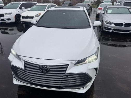 2019 Toyota Avalon 
