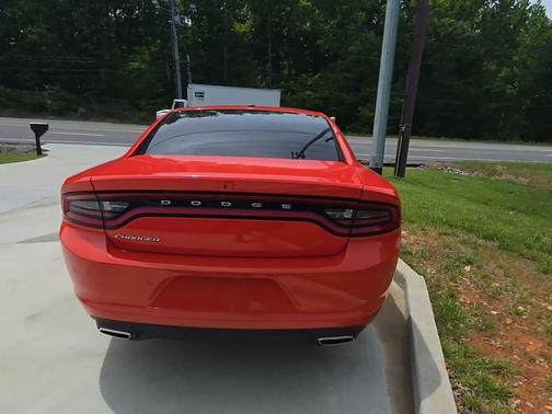Go Mango! 2021 Dodge Charger SXT