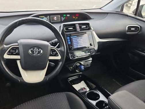 Blue Crush Metallic 2018 Toyota Prius Three