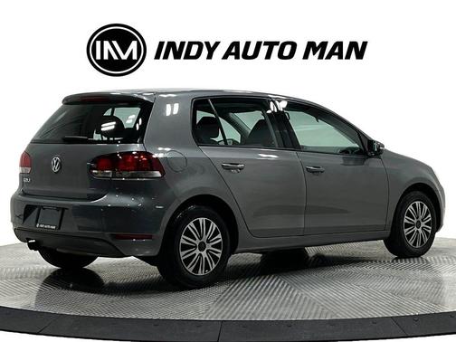 United Gray Metallic 2013 Volkswagen Golf 2.5L