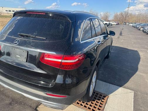 2018 Mercedes-Benz GLC 300 Base