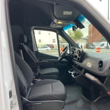 Arctic White 2022 Mercedes-Benz Sprinter 2500 170 WB High Roof Extended Cargo