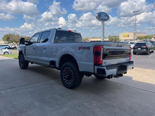 2026 Ford F-250 Platinum