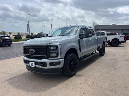 AVALANCHE 2026 Ford F-350 Lariat