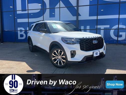 STAR WHITE MET TRI-COAT 2026 Ford Explorer ST-Line