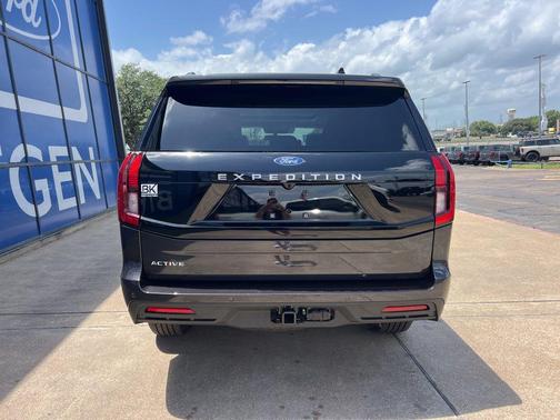 DARK MATTER GRAY METALLIC 2026 Ford Expedition Active