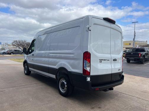 OXFORD WHITE 2026 Ford Transit-250 Base