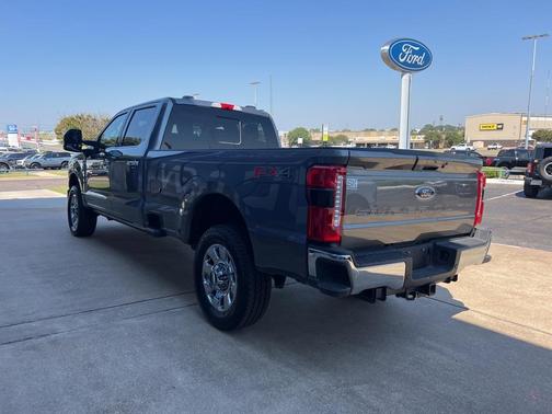 2025 Ford F-350 Lariat