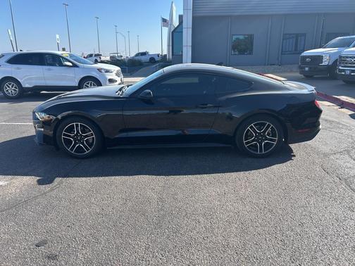 2020 Ford Mustang EcoBoost