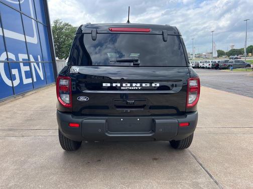SHADOW BLACK 2026 Ford Bronco Sport Big Bend