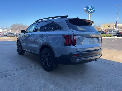 2023 Kia Sorento EX