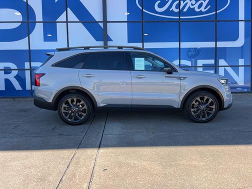 2023 Kia Sorento EX