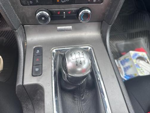 2012 Ford Mustang V6 Premium