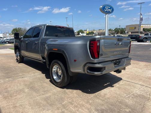 Sterling Metallic 2024 GMC Sierra 3500 Denali