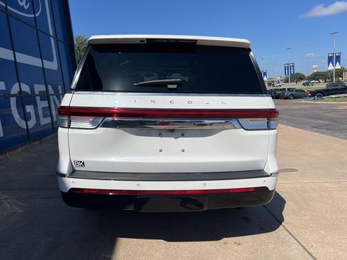 2024 Lincoln Navigator Reserve