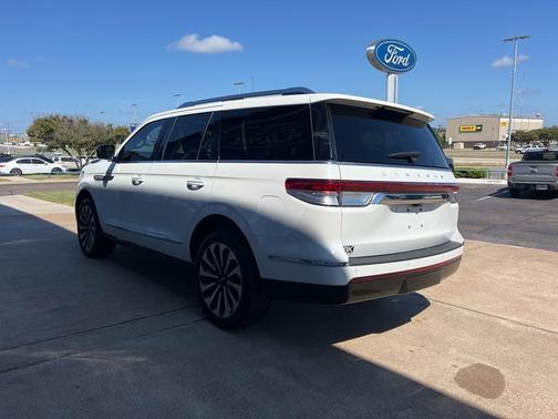 2024 Lincoln Navigator Reserve