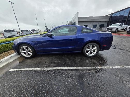 2014 Ford Mustang V6
