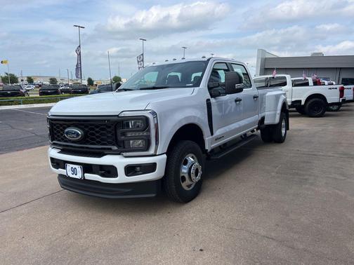Oxford White 2026 Ford F-350 XL