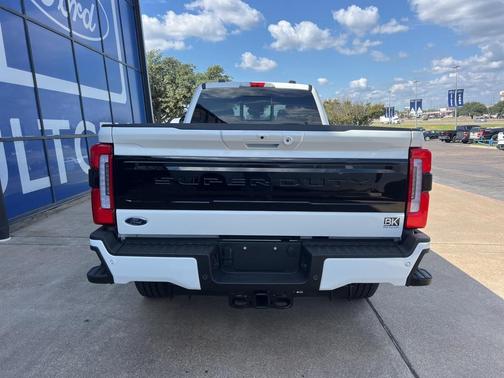 2026 Ford F-350 Platinum