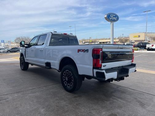 2026 Ford F-350 Platinum