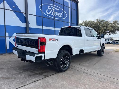 2026 Ford F-350 Platinum
