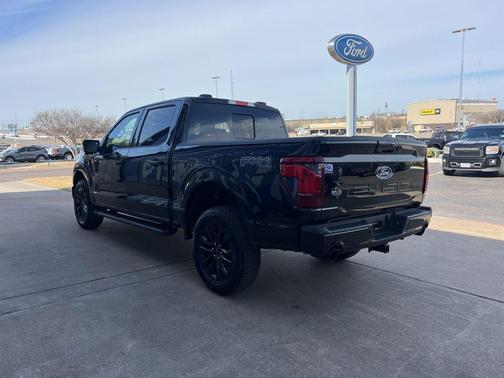 AGATE BLACK METALLIC 2026 Ford F-150 XLT