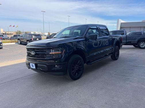 AGATE BLACK METALLIC 2026 Ford F-150 XLT