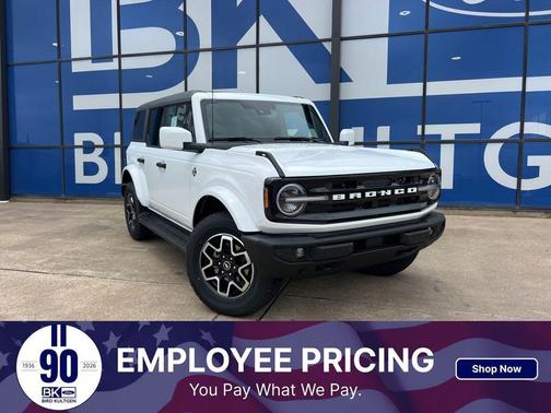 OXFORD WHITE 2026 Ford Bronco Outer Banks