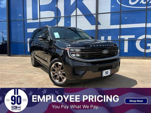 Agate Black Metallic 2026 Ford Expedition King Ranch