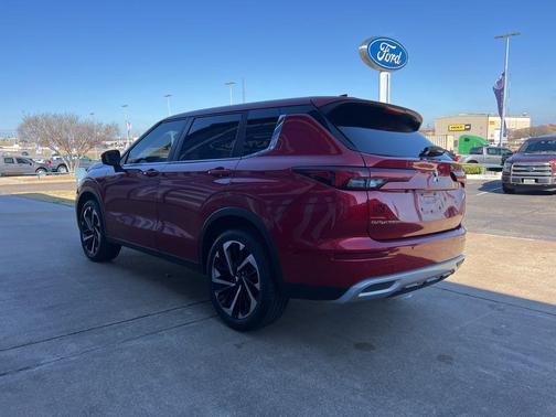 2022 Mitsubishi Outlander SE